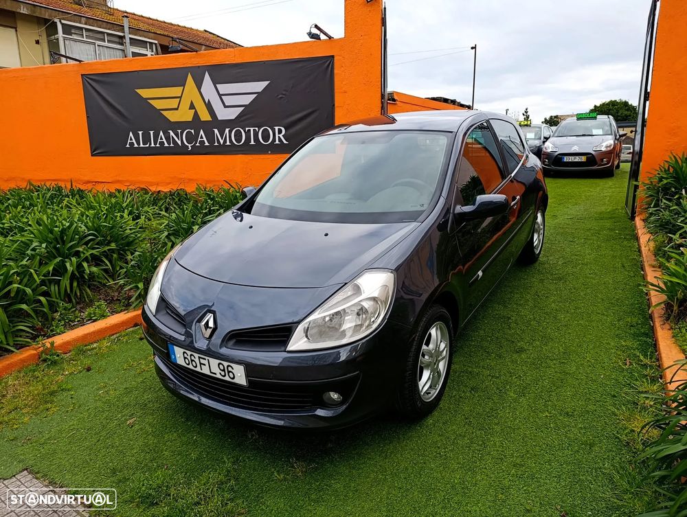 Renault Clio 1.5 DCI Dinamique - 1