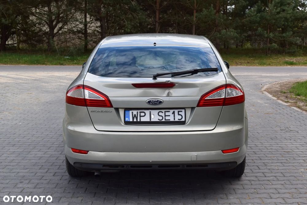 Ford Mondeo - 17