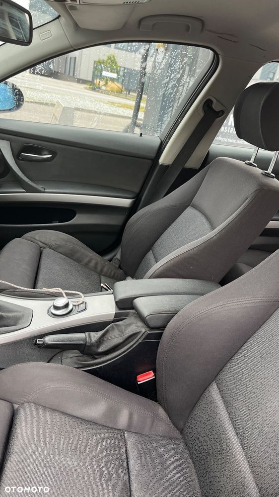 BMW Seria 3 320d - 9