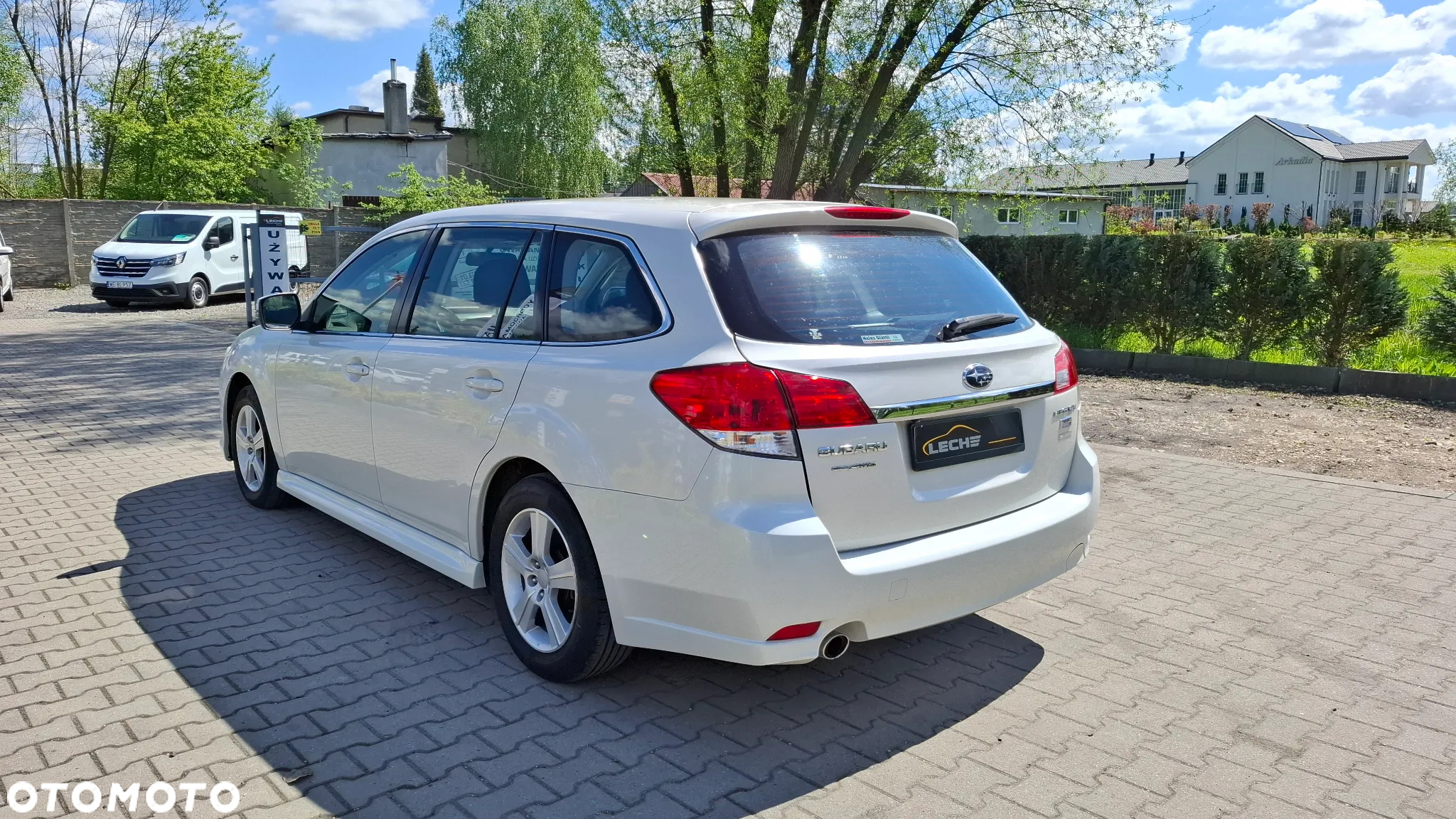 Subaru Legacy - 26
