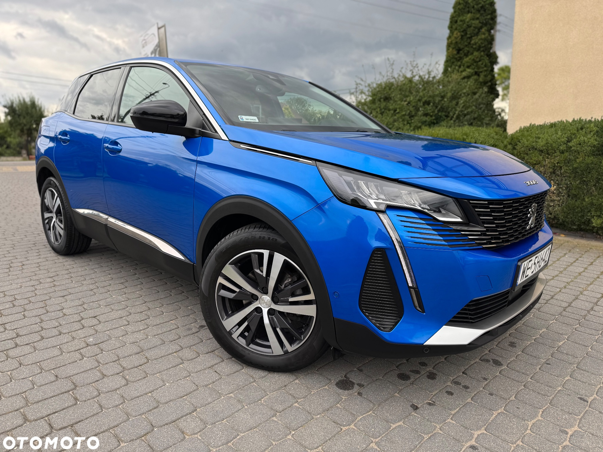 Peugeot 3008 1.5 BlueHDi Allure S&S EAT8 - 3