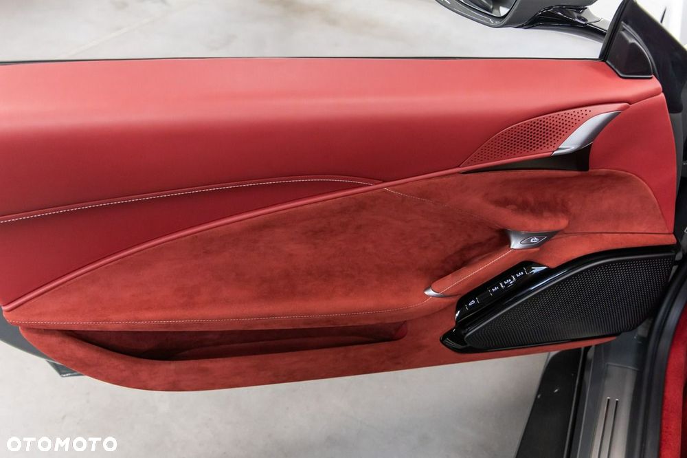 Ferrari Roma Spider - 32