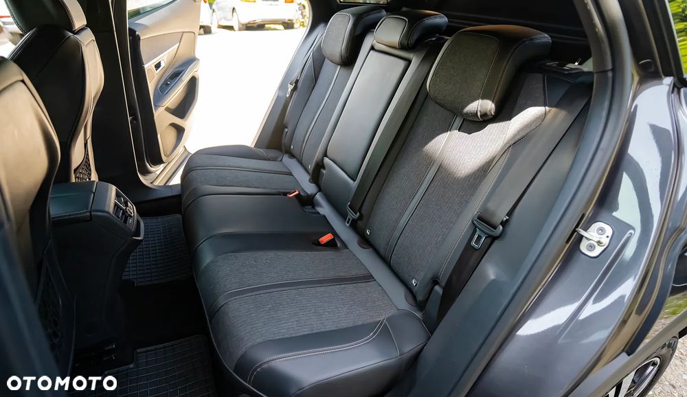 Peugeot 3008 PureTech 130 Stop & Start GPF Allure - 31