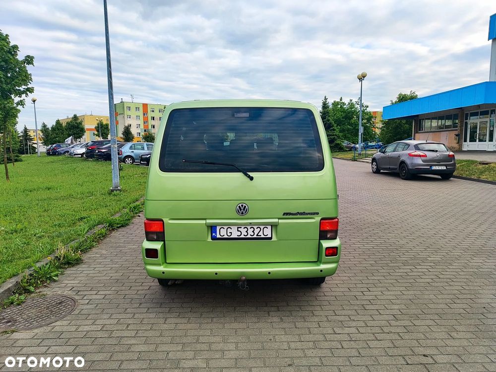 Volkswagen Multivan - 5