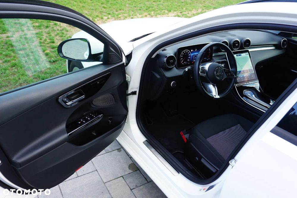 Mercedes-Benz Klasa C 220 d mHEV - 18