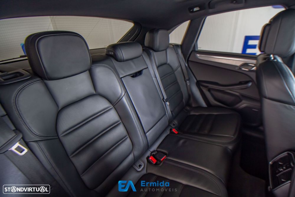 Porsche Macan S All Weather - 22