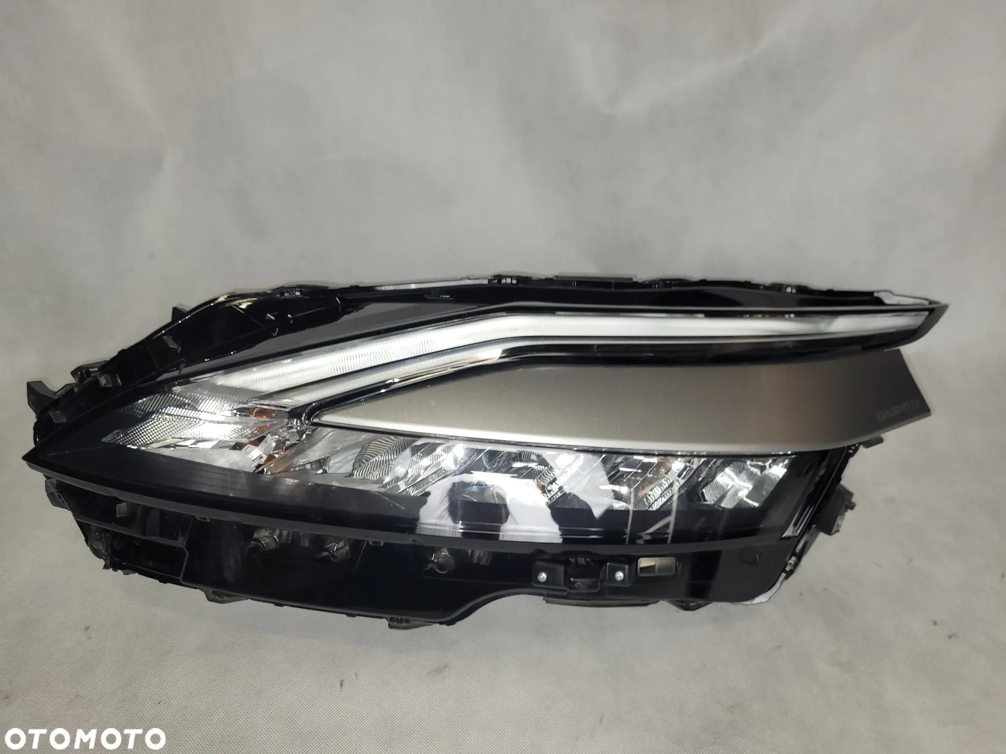 NISSAN QASHQAI J12 III 21- LAMPA LAMPY PRZEDNIE PRZÓD - 10