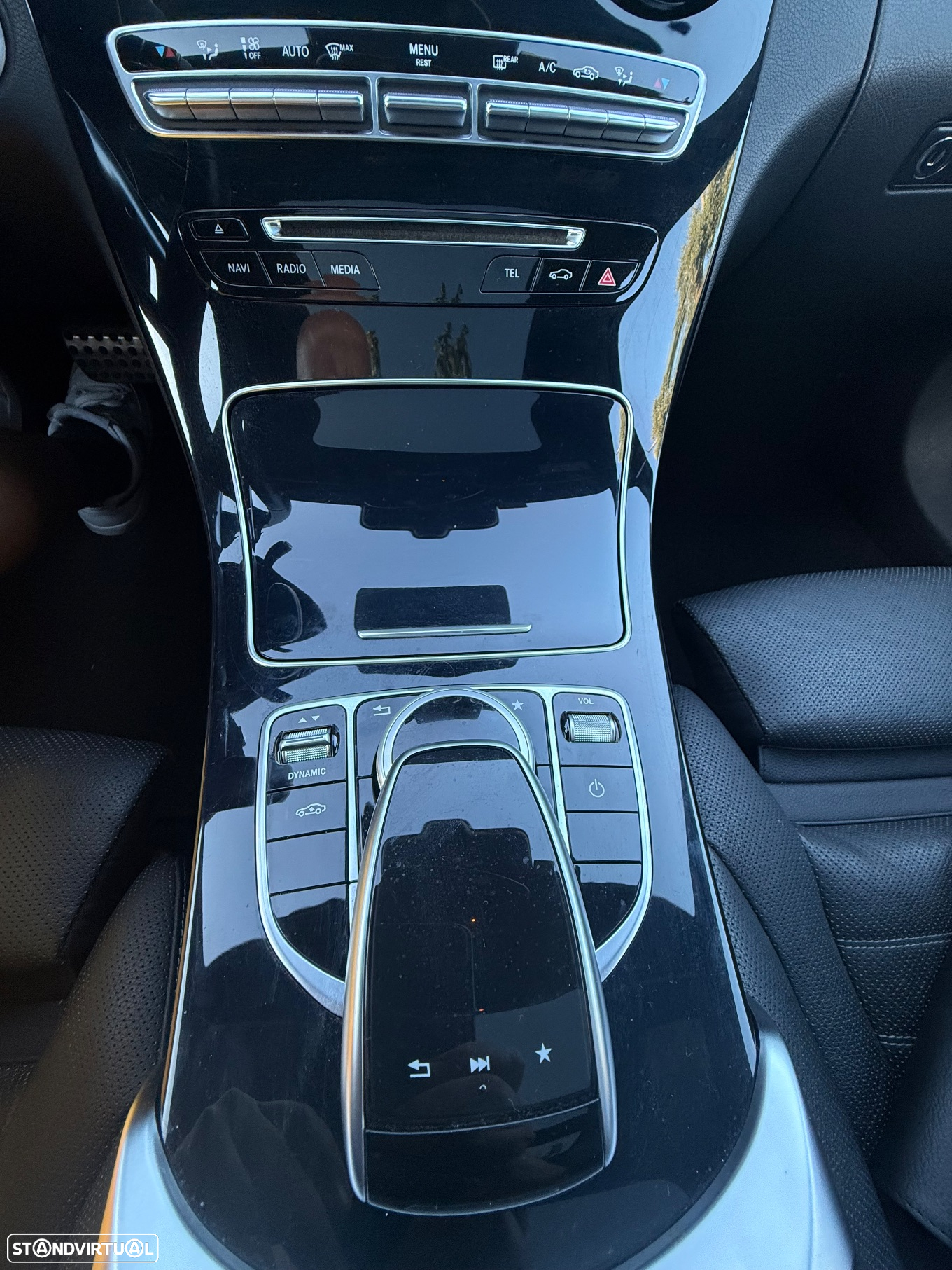 Mercedes-Benz C 300 h AMG Line - 19