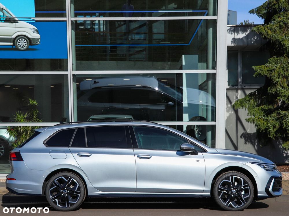 Volkswagen Golf - 6
