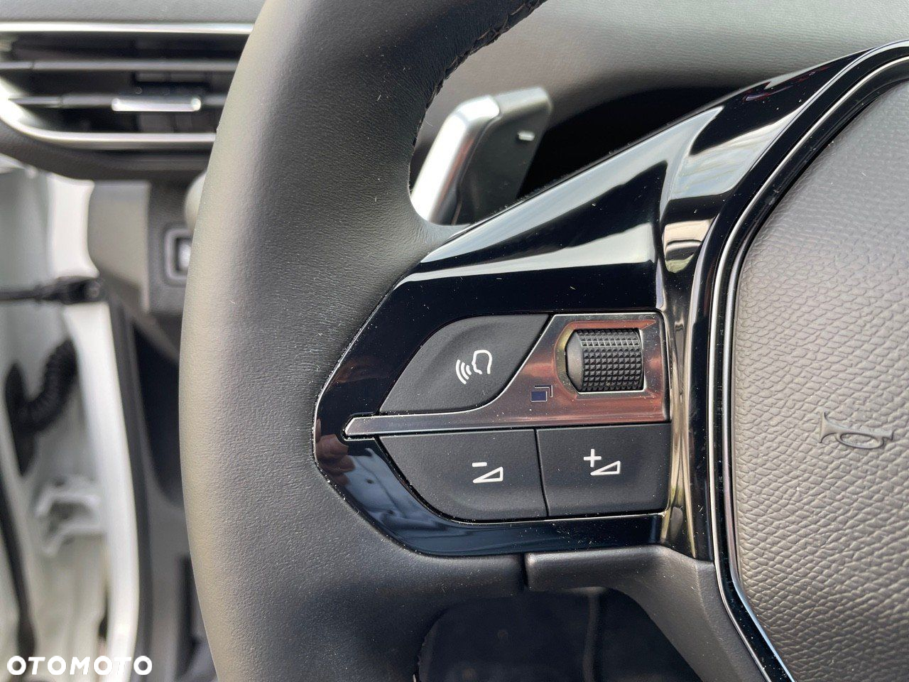 Peugeot 5008 1.5 BlueHDi Allure Pack S&S EAT8 - 14