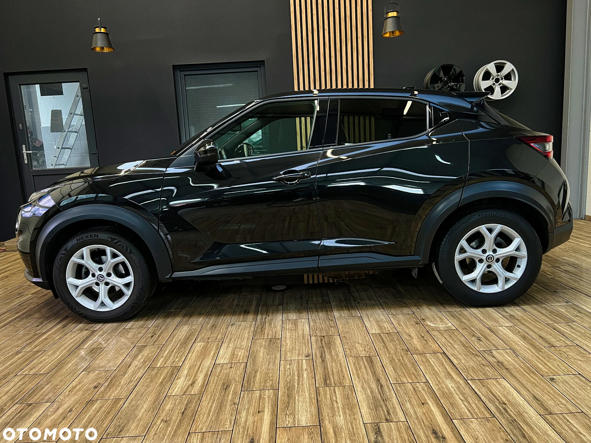 Nissan Juke 1.0 DIG-T DCT N-Connecta - 12