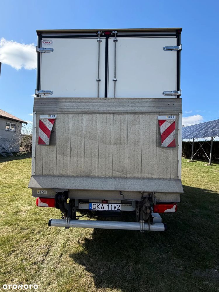 Mercedes-Benz Sprinter - 5