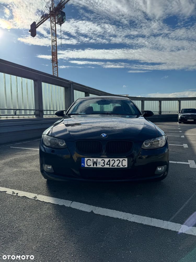 BMW 320I 2008 photo 2
