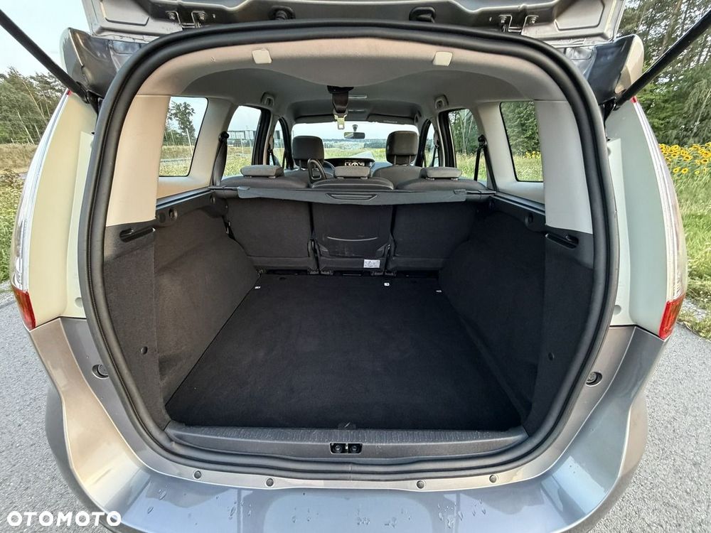 Renault Grand Scenic - 14