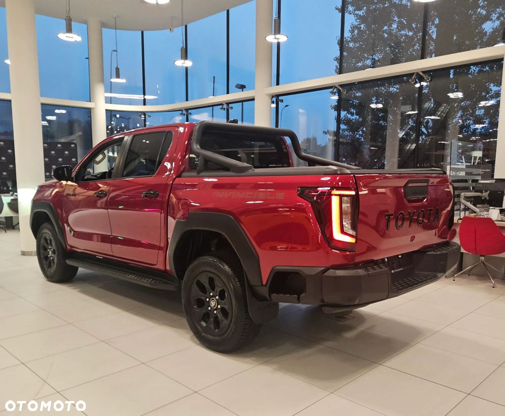 Toyota Hilux 2.8 D-4D mHEV Double Cab Invincible 4x4 - 4
