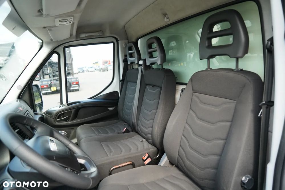 Iveco DAILY 35-150 / KONTENER 4,2 M / WINDA-750kg / BLIŹNIAK DMC: 3500 KG - 22