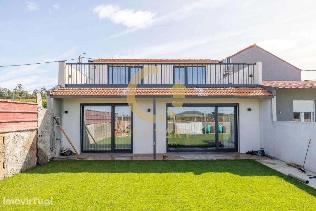 2 Moradias - Vilar Pinheiro - Grande imagem: 2/46