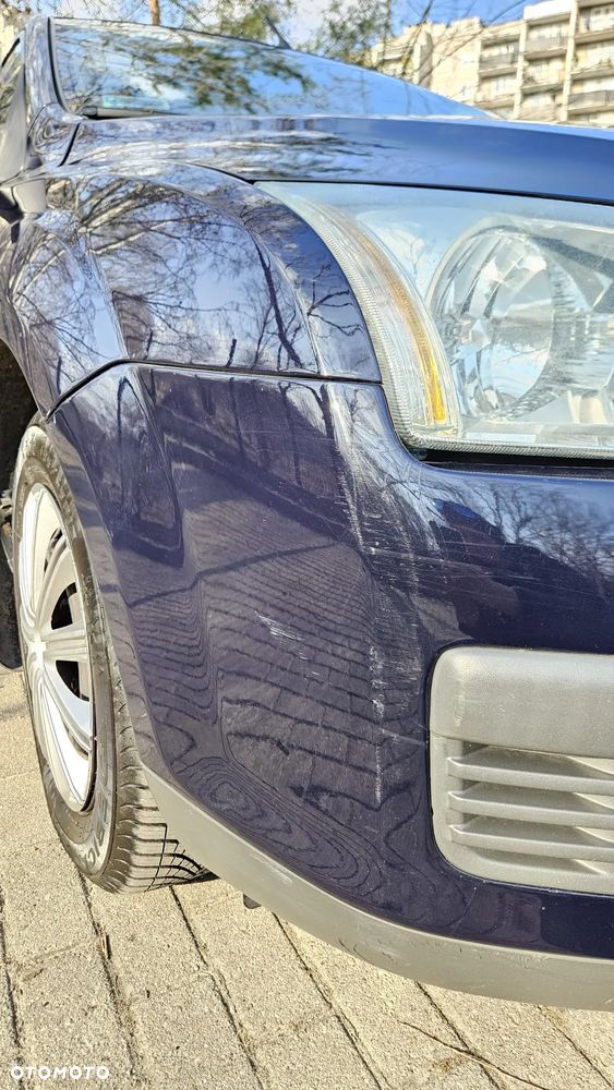 Ford Focus 1.6 Sport - 18