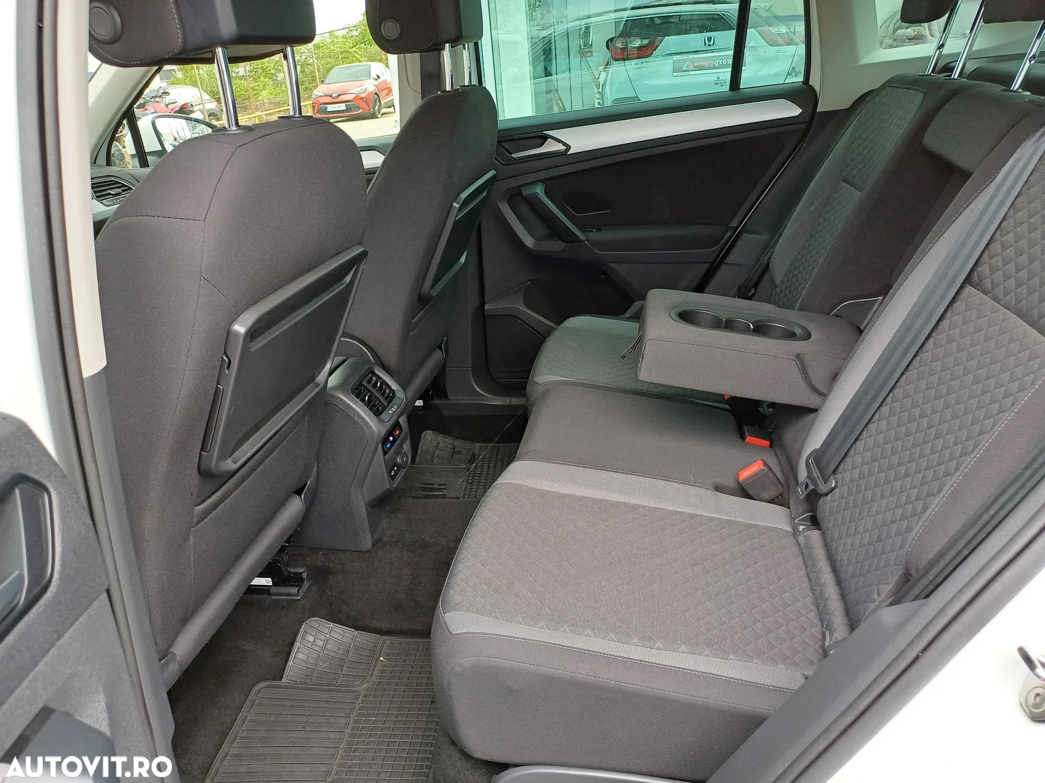 Volkswagen Tiguan 1.5 TSI ACT DSG Comfortline - 10