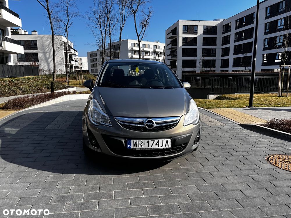 Opel Corsa 1.2 16V Cosmo - 8