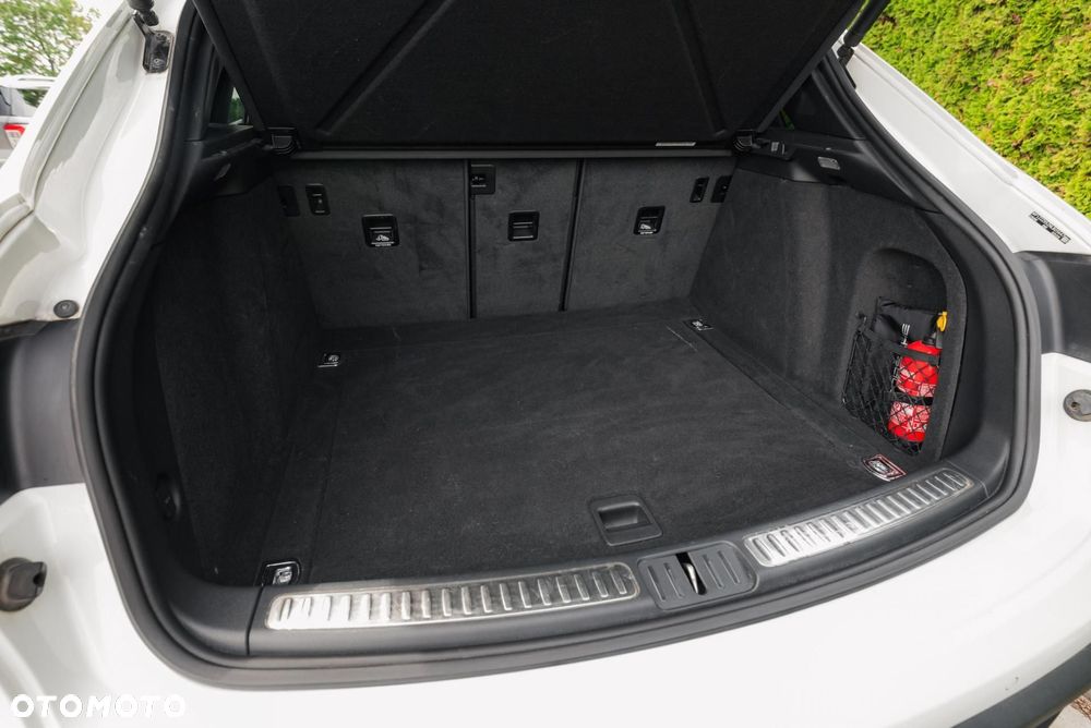 Porsche Macan Standard - 36