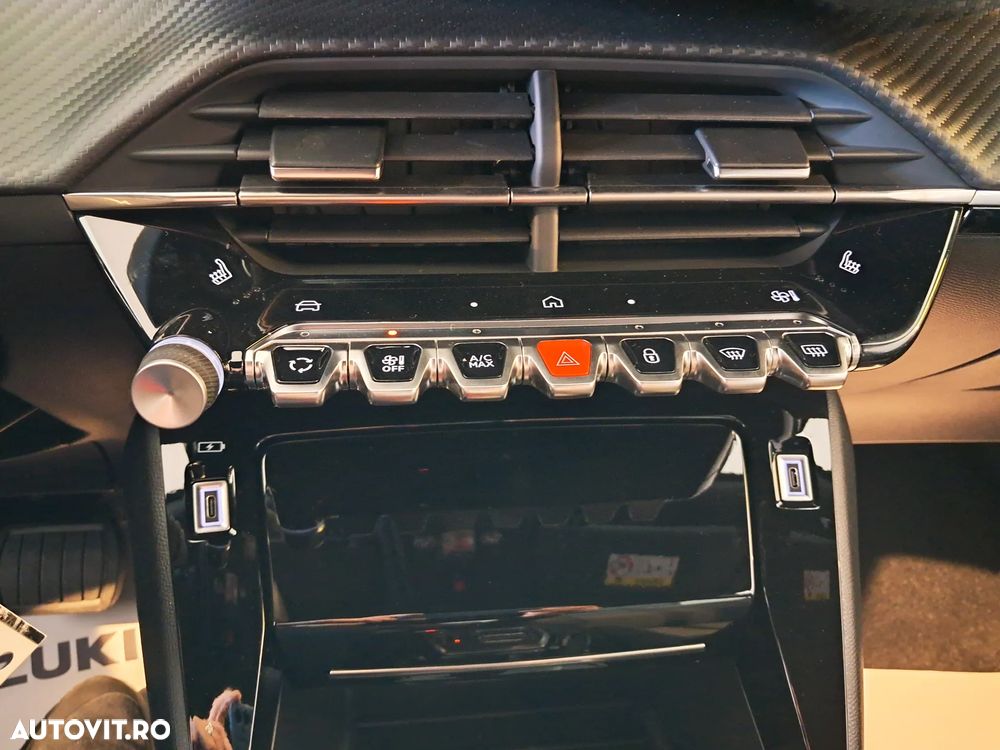 Peugeot 2008 Hybrid 145 e-DSC Allure - 19