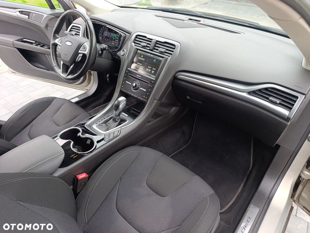 Ford Mondeo 2.0 TDCi Titanium PowerShift - 20