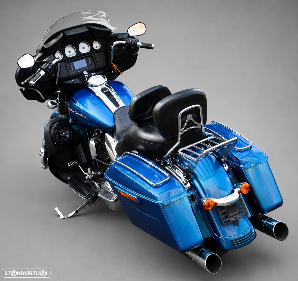 Harley-Davidson Street Streat Glide - 3