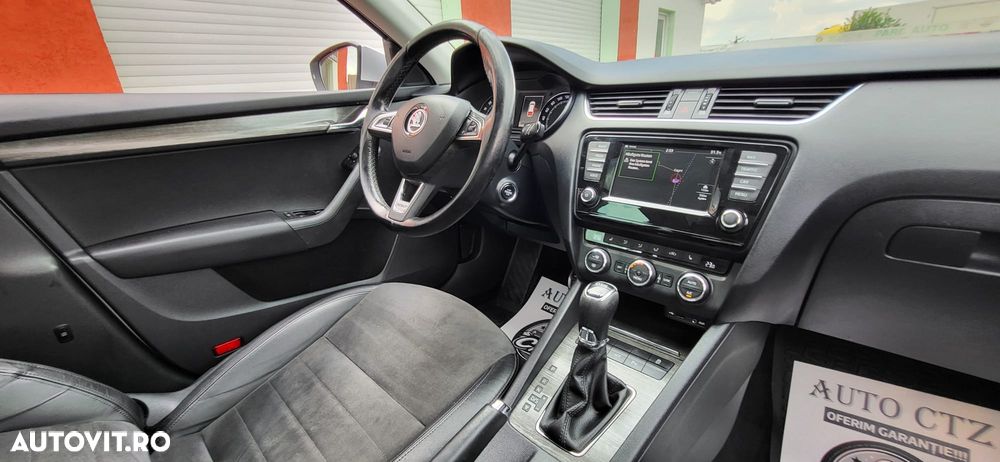 Skoda Octavia 2.0 TDI 4x4 DSG Scout - 34