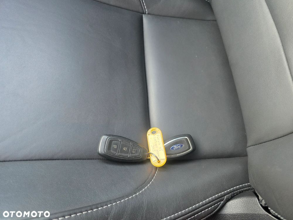 Ford Focus - 26