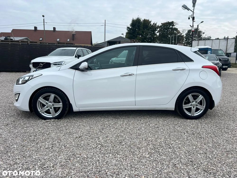 Hyundai i30 1.6 GDI Premium - 6