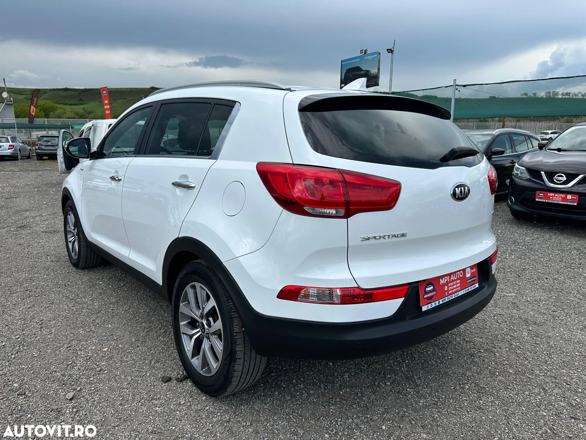 Kia Sportage 2.0 CRDI 4WD Automatik Vision - 6