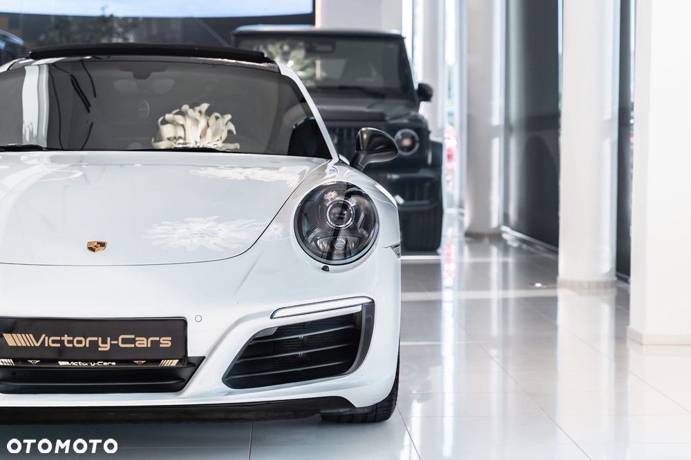 Porsche 911 Carrera S PDK - 21