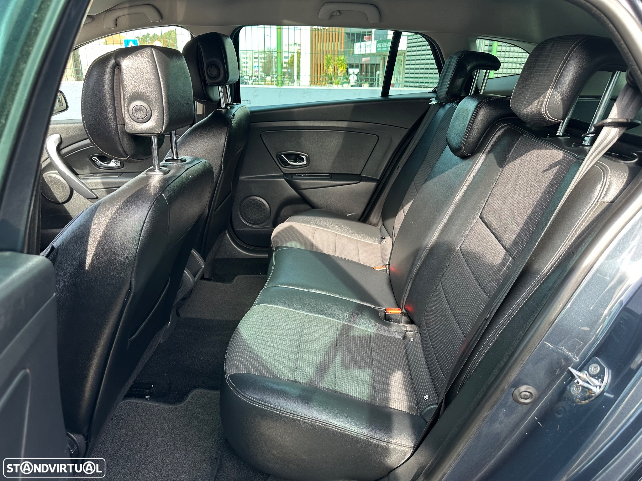 Renault Mégane Sport Tourer 1.5 dCi GT Line - 36