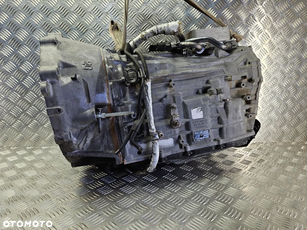VW TOUAREG 7P SKRZYNIA BIEGOW LUA 3.0 TSI HYBRYDA CGEA KOMPLETNA ZE SPRZEGLEM AISIN 0C8300036G TR-82 SD 8 BIEGOW - 1