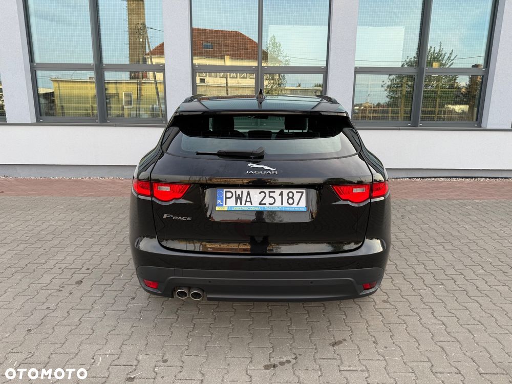 Jaguar F-Pace 20d AWD R-Sport - 9