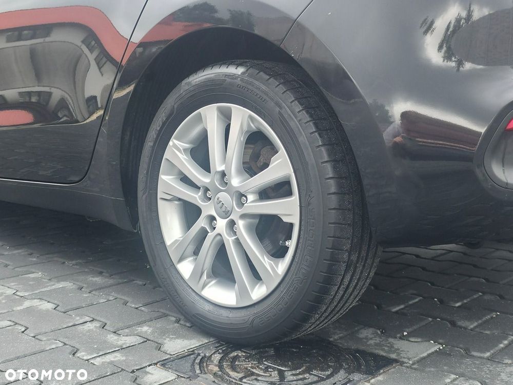 Kia Ceed - 5