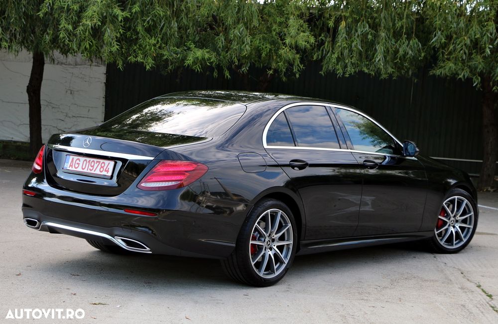 Mercedes-Benz E 220 d 9G-TRONIC AMG Line - 3