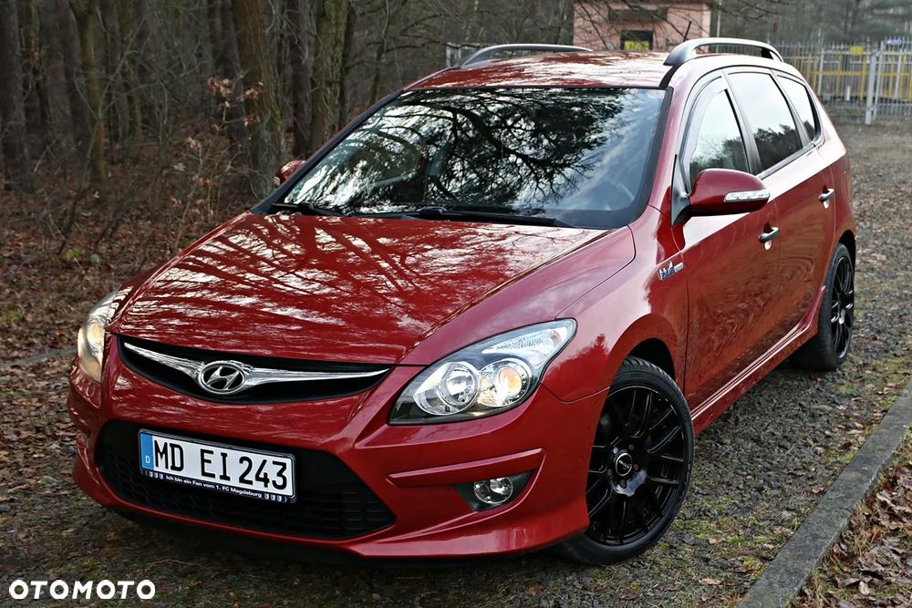 Hyundai i30 blue Kombi 1.6 CRDi Trend - 16