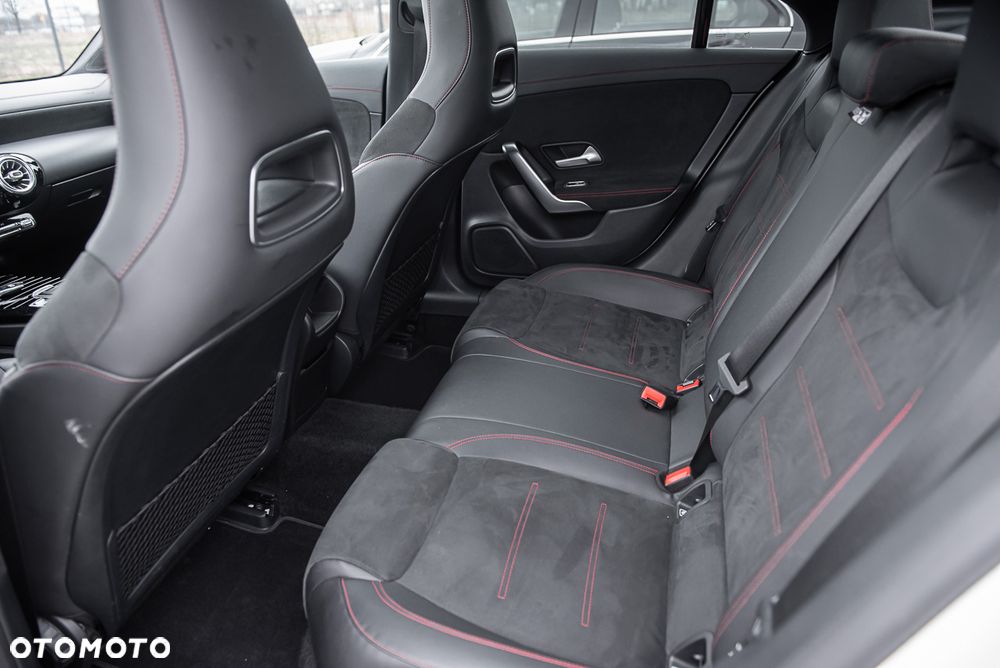 Mercedes-Benz CLA 250 7G-DCT Edition 2022 - 26