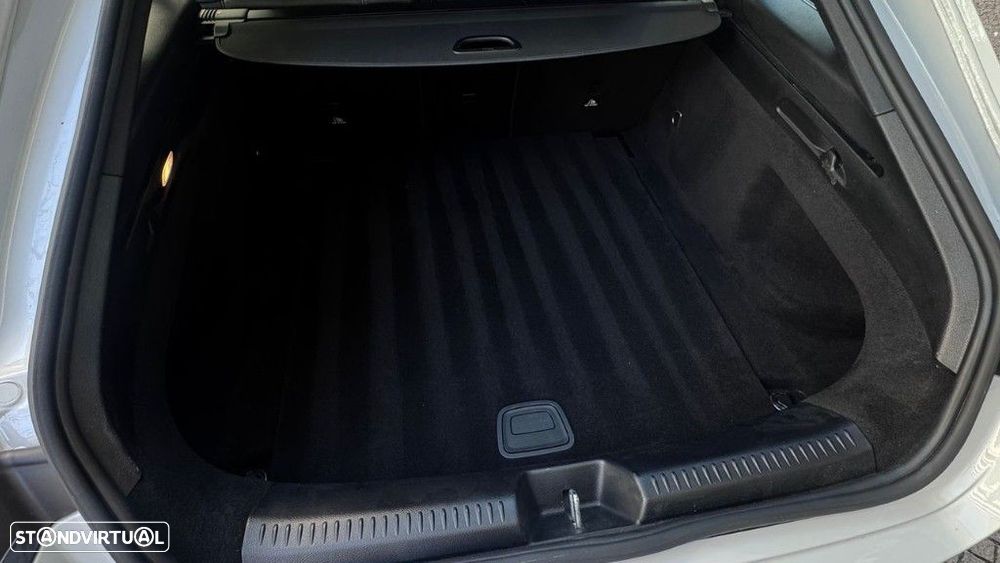 Mercedes-Benz CLA 220 d Shooting Brake Progressive Aut. - 9