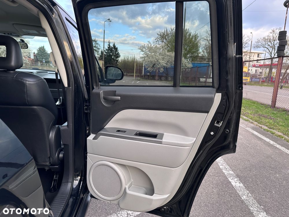 Jeep Compass 2.4 Limited - 22