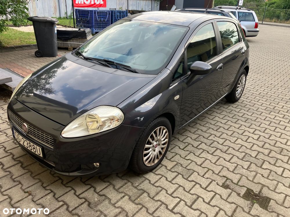 Fiat Grande Punto Actual 1.4 8V Actual Dualogic Euro5 - 2