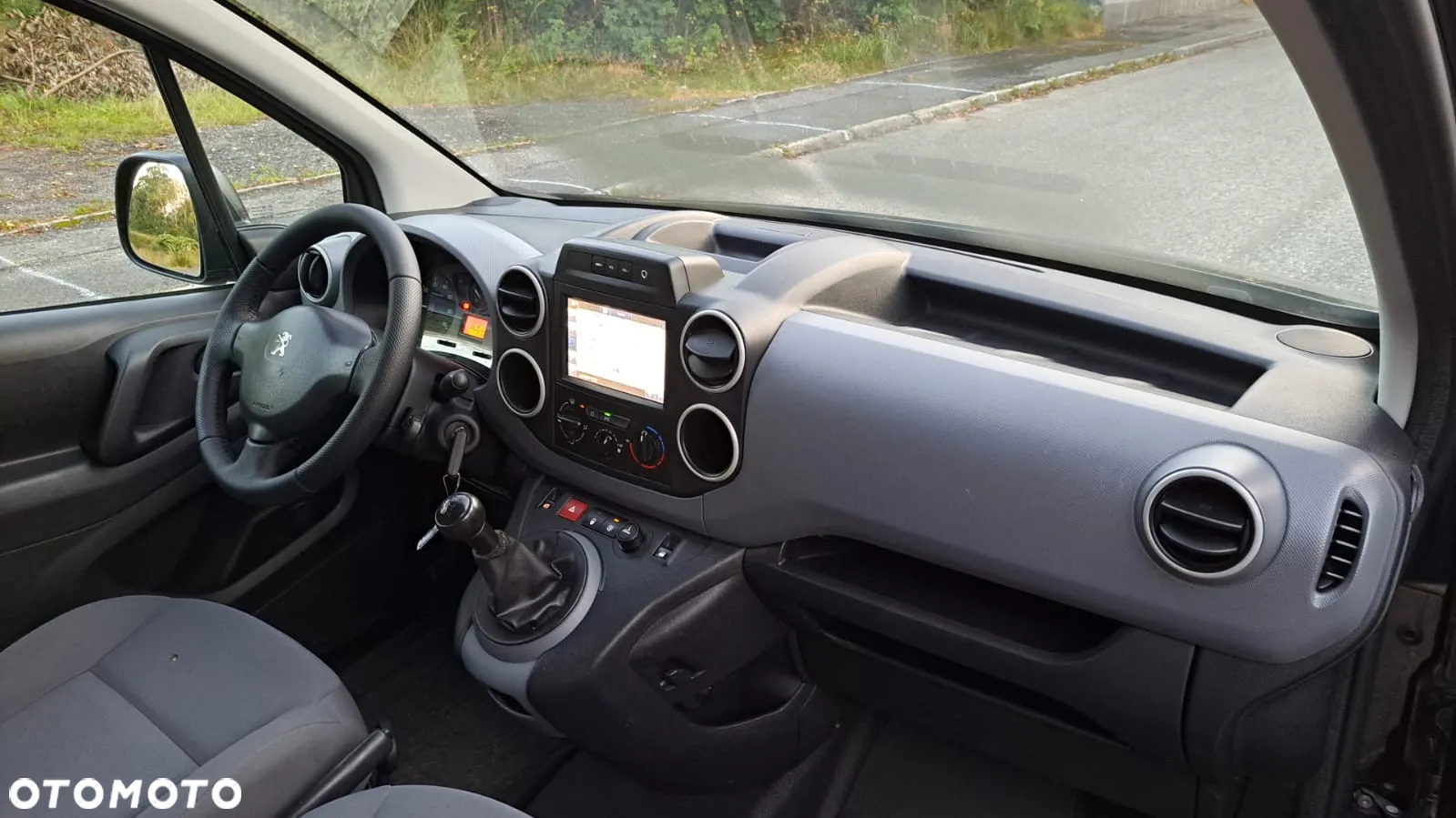 Ford Transit Connect - 32