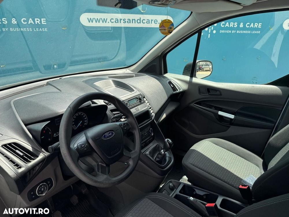 Ford Transit Connect - 11