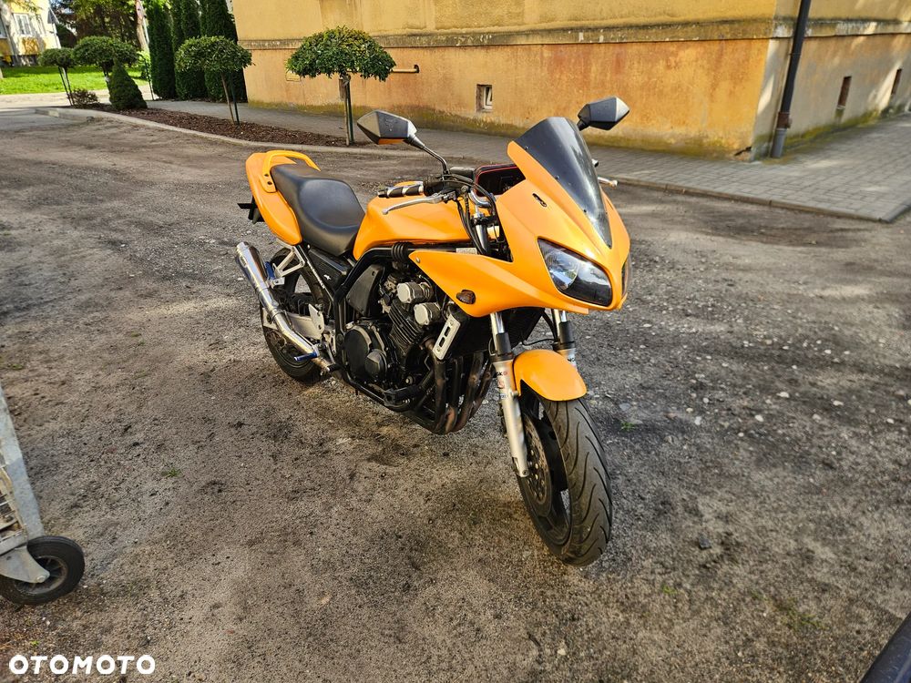 Yamaha FZ6 - 1