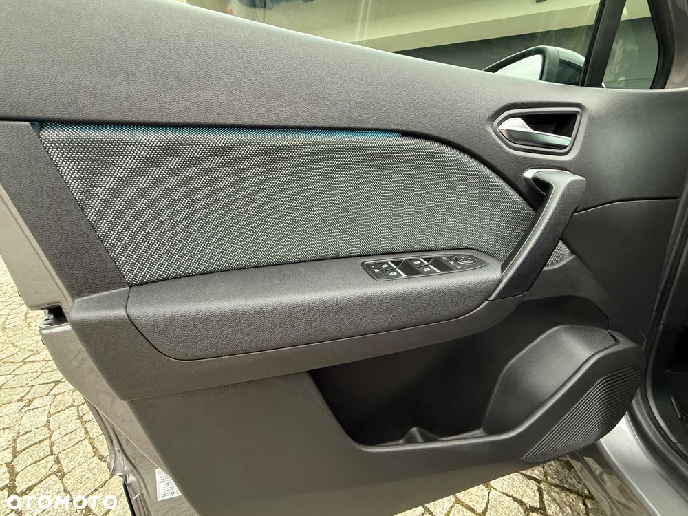 Renault Captur TCe Mild Hybrid 140 EDC GPF TECHNO - 32