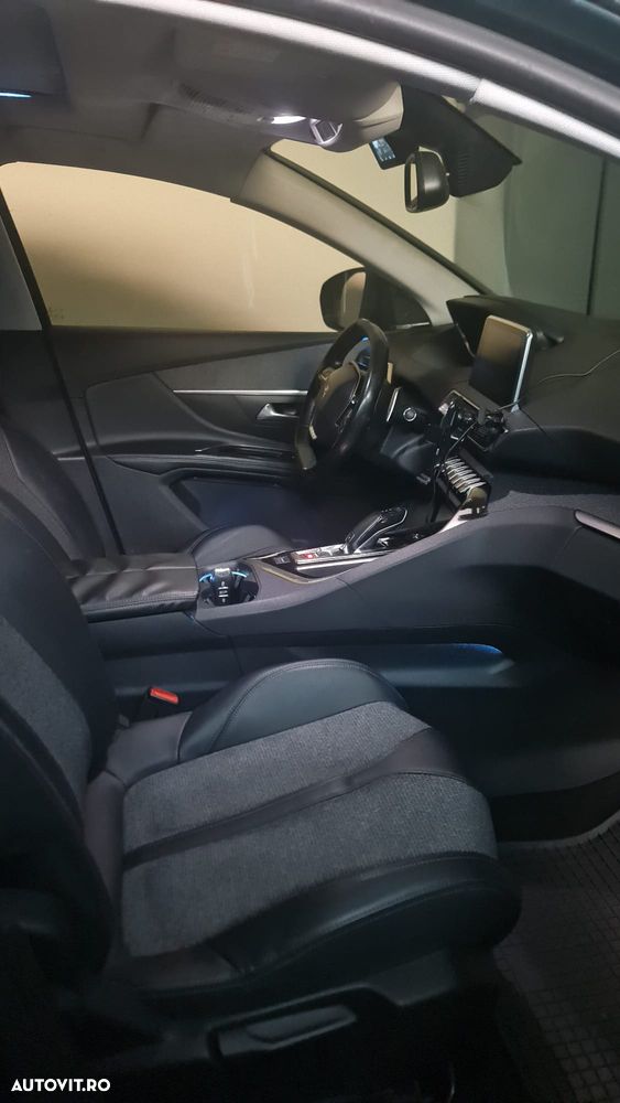 Peugeot 5008 - 9