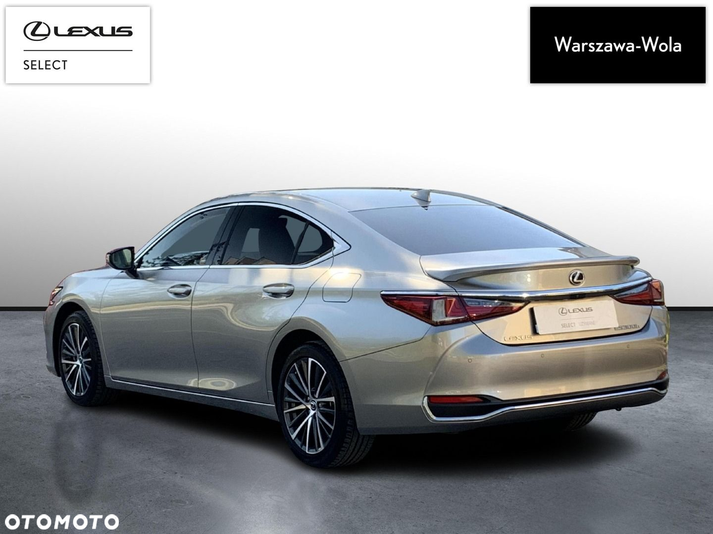 Lexus ES - 7