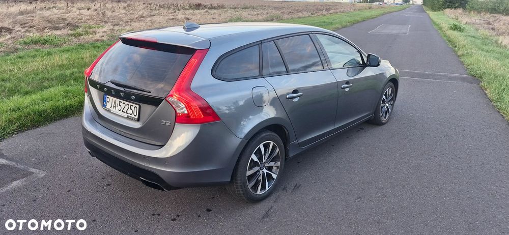 Volvo V60 D2 Geartronic Kinetic - 3